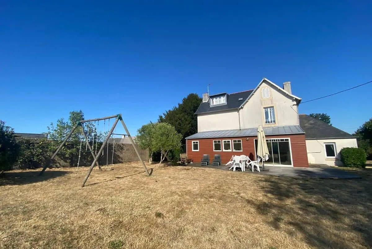 Carantec Family Home With Garden 6 Persons Hébergement de vacances