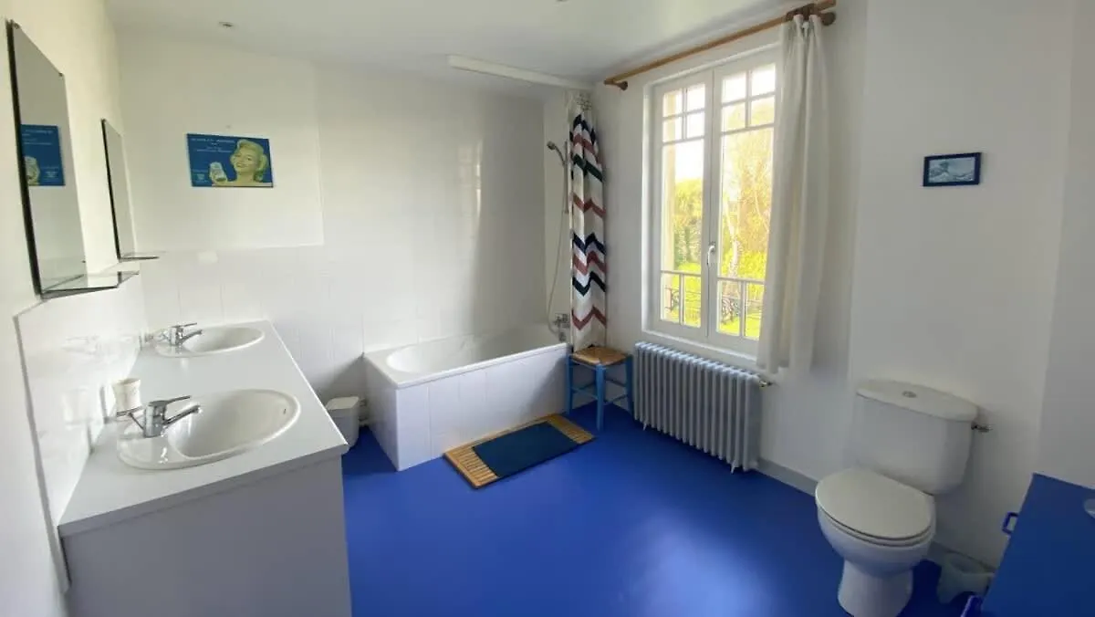 Carantec Family Home With Garden 6 Persons 0*,  France