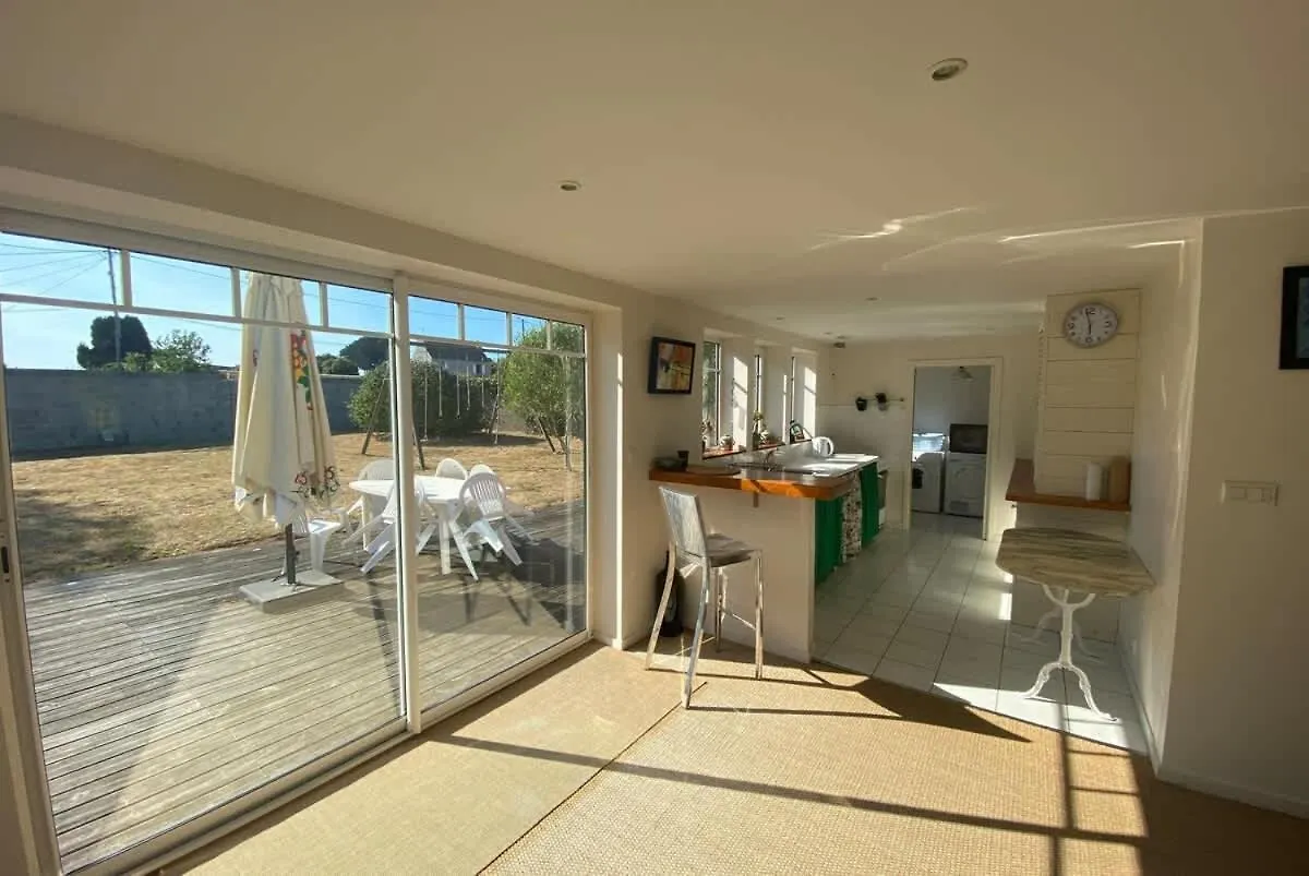 Carantec Family Home With Garden 6 Persons 0*,